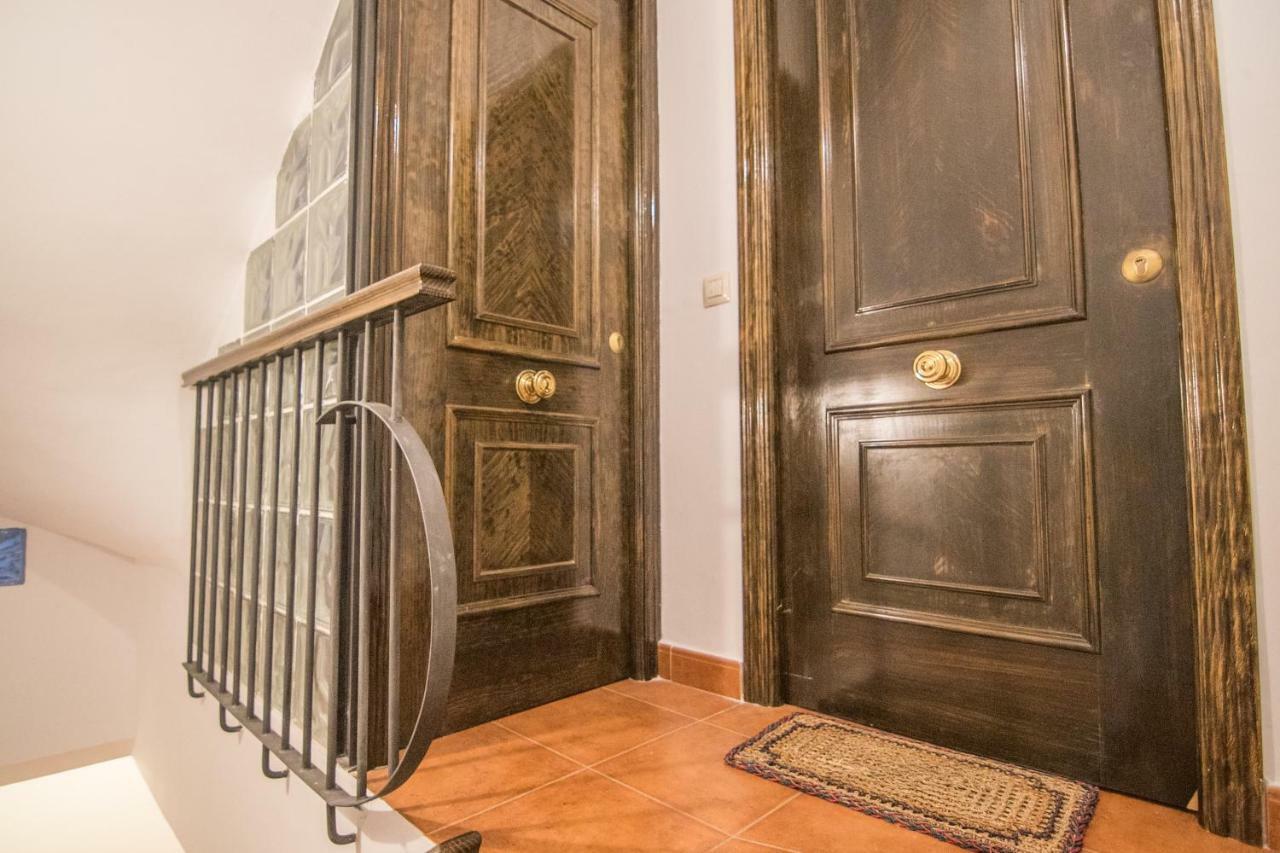 Tuguest Plaza Nueva Apartment Гранада Екстер'єр фото